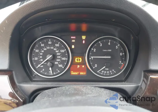 WBAPH5C53BA445743: 44371010