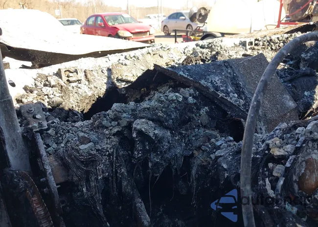 1GKKNLLSXJZ118440: 44371154