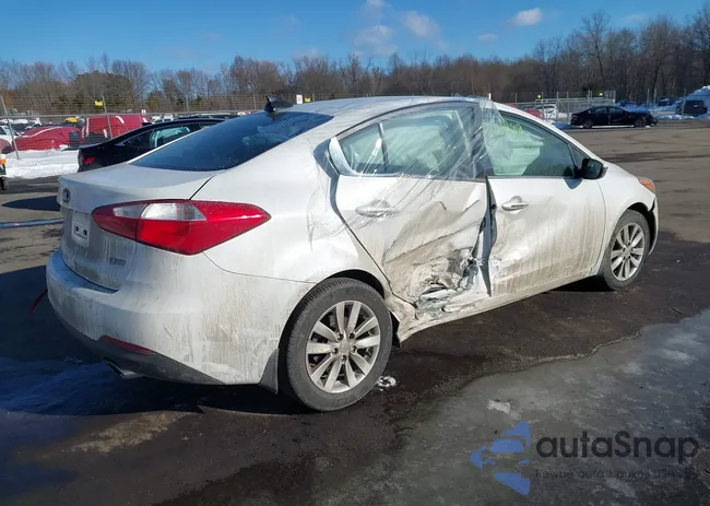 KNAFX4A84E5122403: 44371189