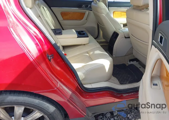 1LNHL9DR7AG608576: 44371241