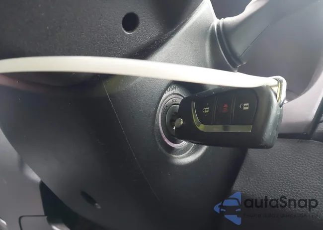 2T3F1RFV8KW030165: 44371305