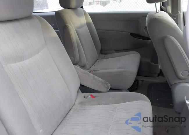 JN8AE2KP8D9068273: 44371317