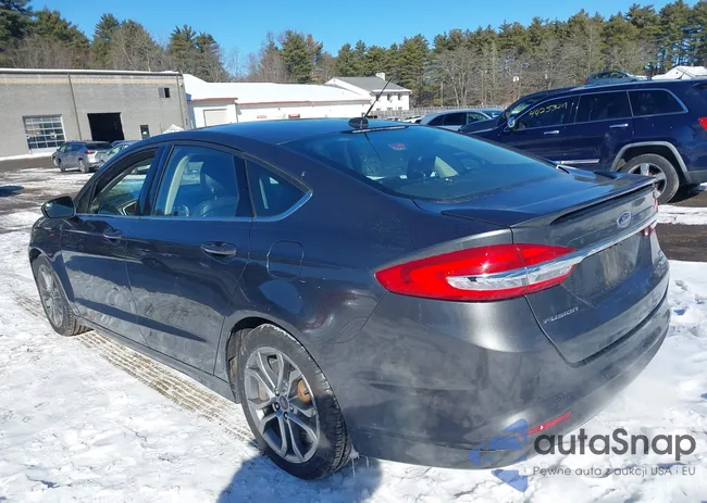 3FA6P0HD9HR225645: 44371471