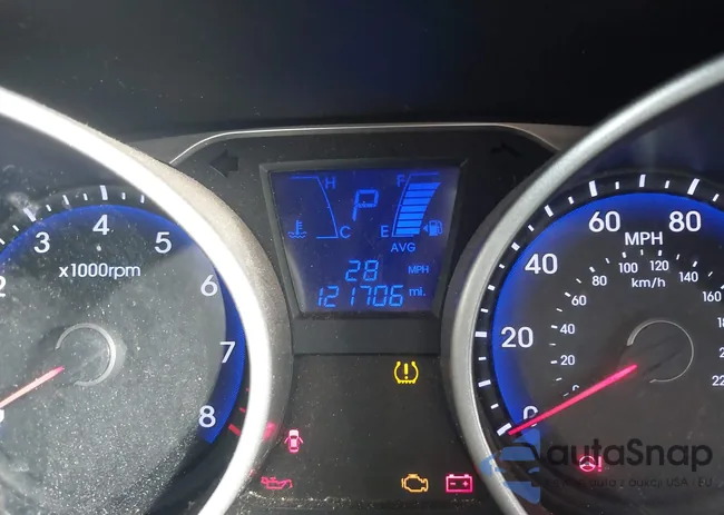 KM8JT3AFXFU033553: 44370558