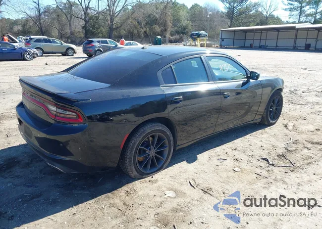 2C3CDXBG8FH762456: 44370664