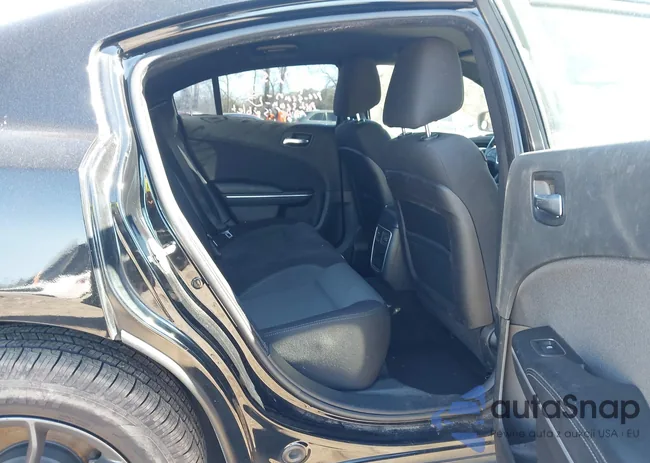 2C3CDXBG8FH762456: 44370664