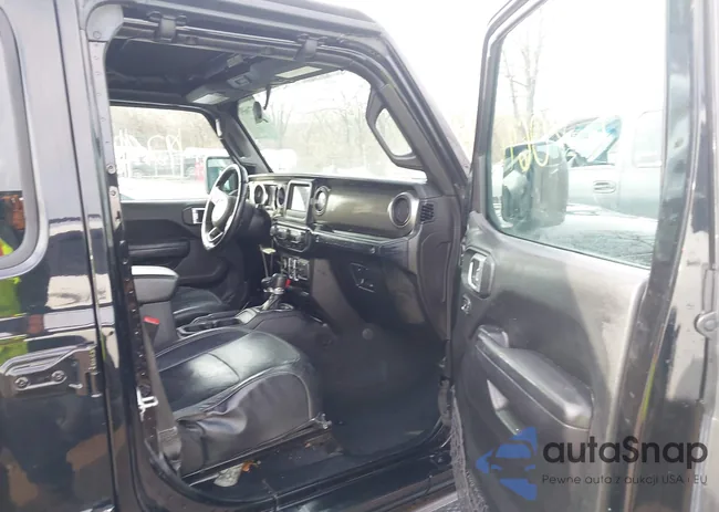 1C4HJXDG9KW646475: 44370691