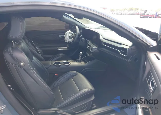 1FA6P8CFXR5428099: 44370697