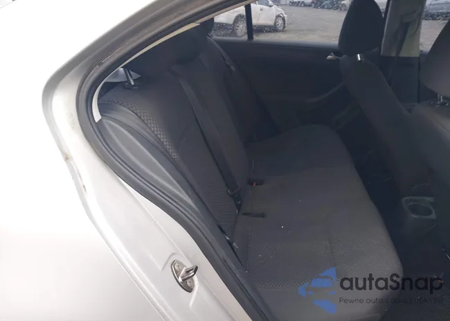 3VW2K7AJ3CM326330: 44370707