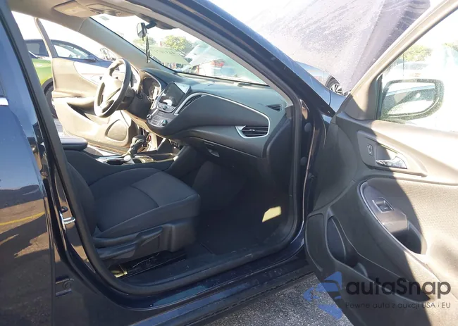 1G1ZD5ST0PF192228: 44370717