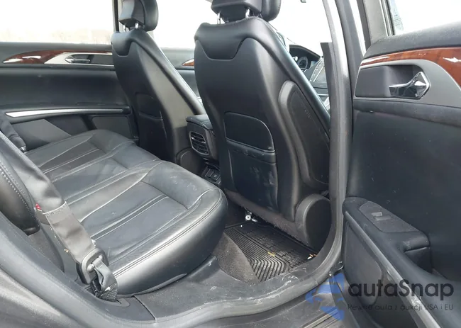 3LN6L2LU4FR604019: 44370838