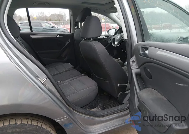 WVWDB7AJ5EW011821: 44370894