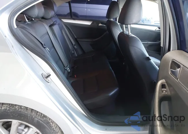 3VWDP7AJ4DM287517: 44371954