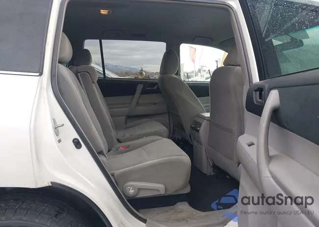 5TDZK3EH2BS031199: 44372050