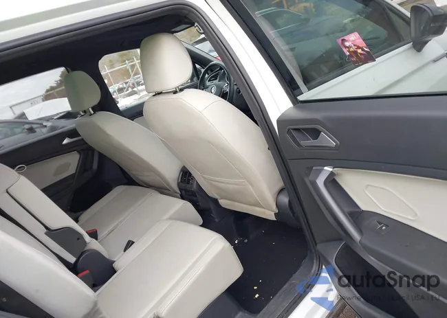 3VV2B7AX6MM098656: 44372053