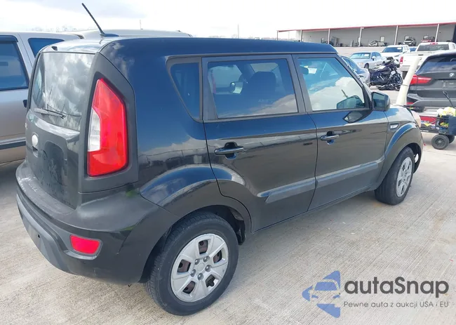 KNDJT2A53D7749132: 44372070