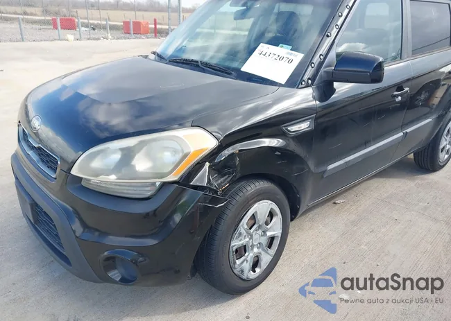 KNDJT2A53D7749132: 44372070