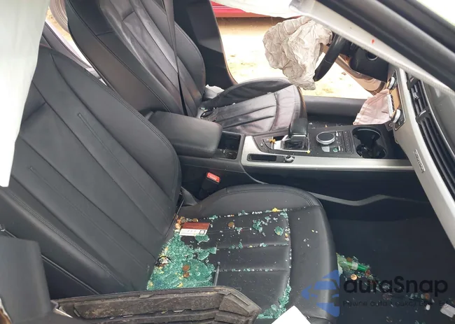 WAUENAF43JA110542: 44372117