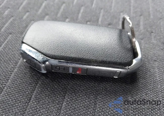 KNDEUCAA5P7442017: 44372136