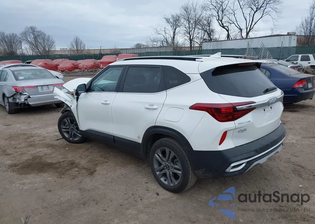 KNDEUCAA5P7442017: 44372136