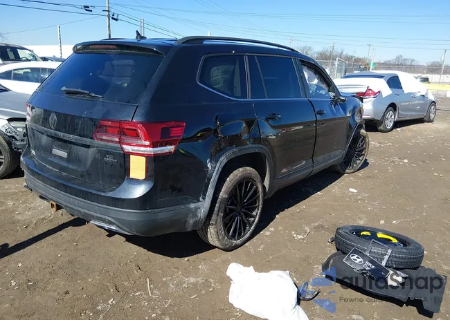 1V2LR2CA7JC584253: 44372170