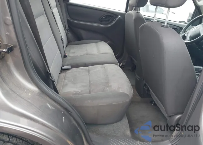 1FMYU02Z06KA42907: 44372186