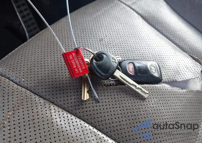 KMHD35LE8DU061796: 44372208