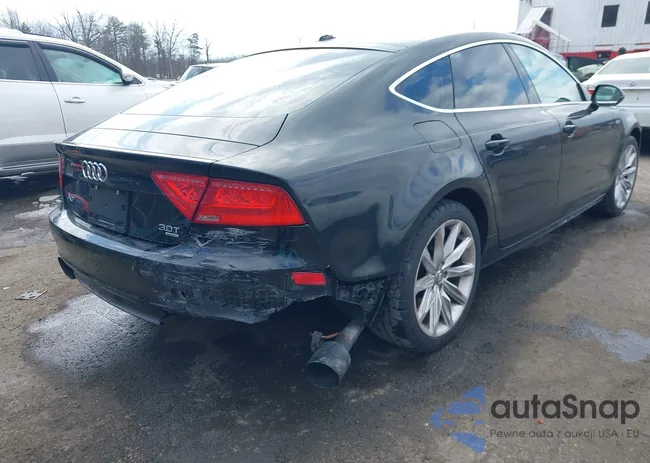 WAUSGAFC9CN025737: 44372220