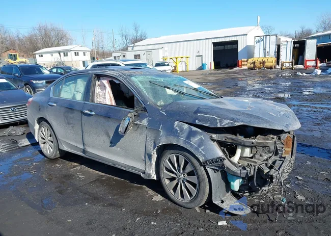 1HGCR2F83DA029022: 44372272