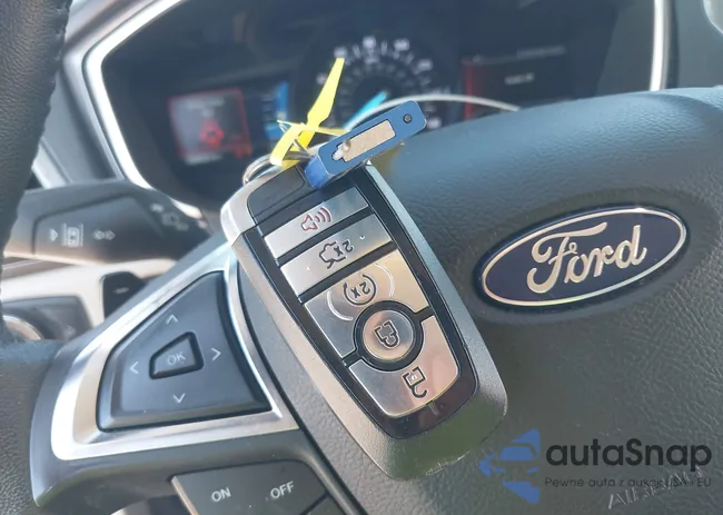 3FA6P0CD1KR222849: 44372309