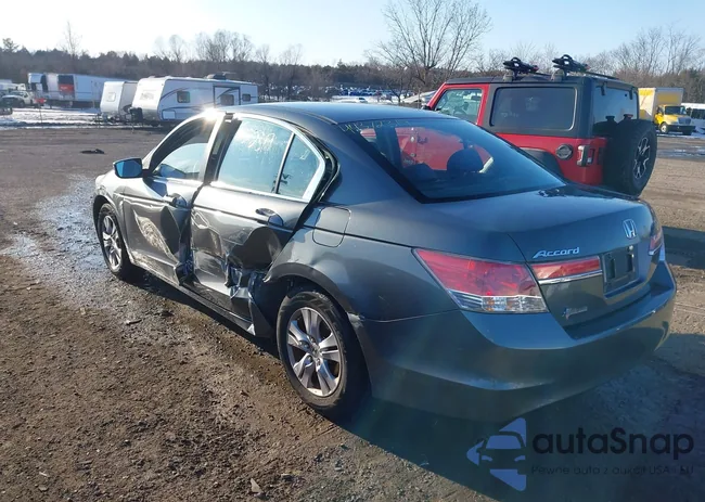 1HGCP2F49CA009939: 44372319