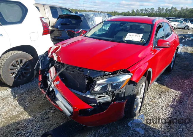 WDCTG4EB0GJ214334: 44372362