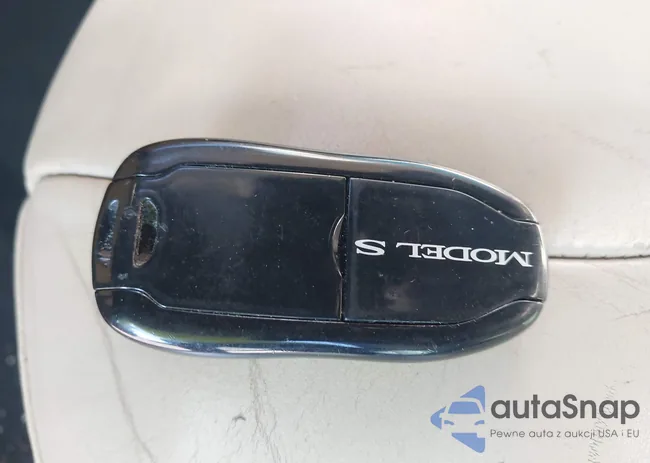 5YJSA1DN4CFP01583: 44372376