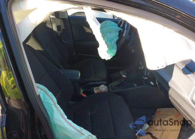 3KPA24AD7LE296895: 44372385