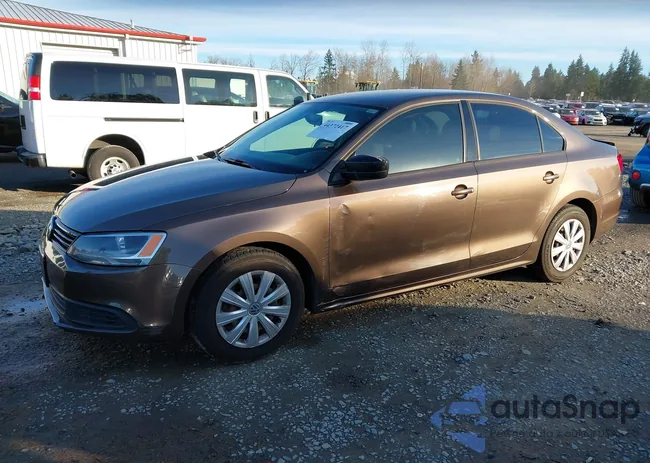 3VW2K7AJ5DM382304: 44372417