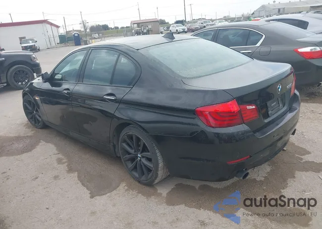 WBAFR7C58BC800107: 44372484