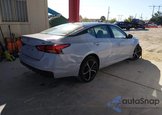 1N4BL4CV1PN370309: 44372497