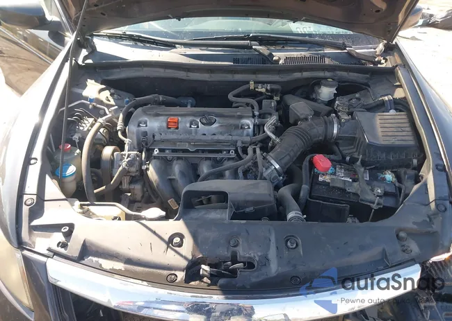 1HGCP2F32BA106342: 44371600