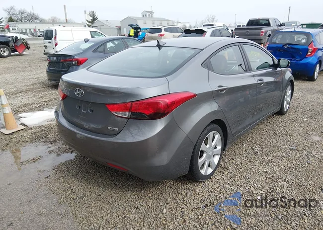 5NPDH4AE3CH133404: 44371620