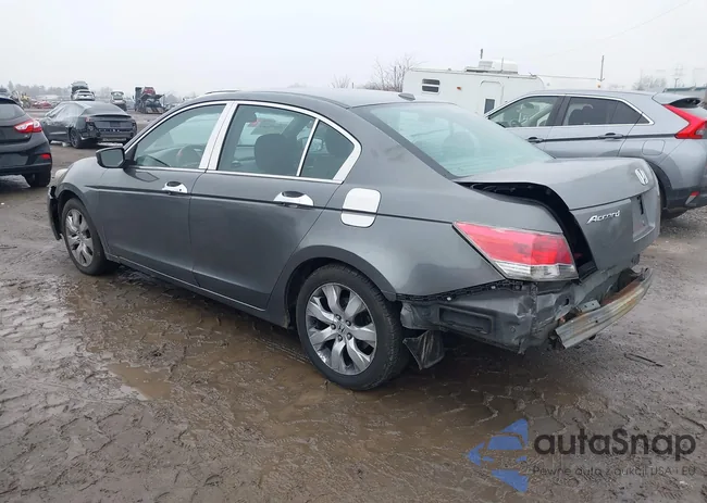 1HGCP26829A121235: 44371684