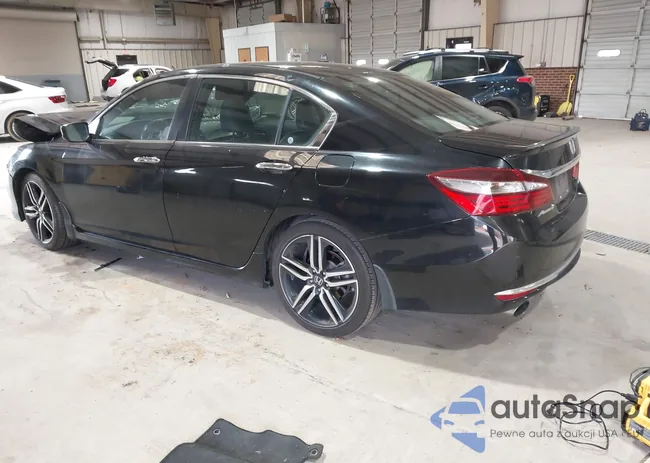 1HGCR2F54HA022818: 44371691