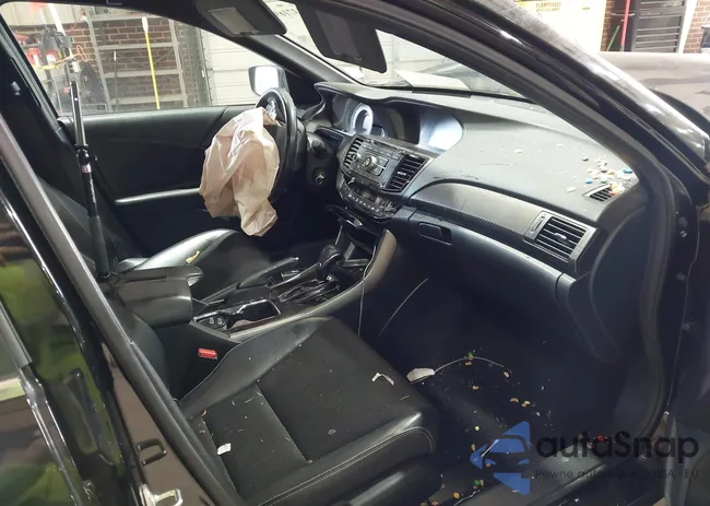 1HGCR2F54HA022818: 44371691