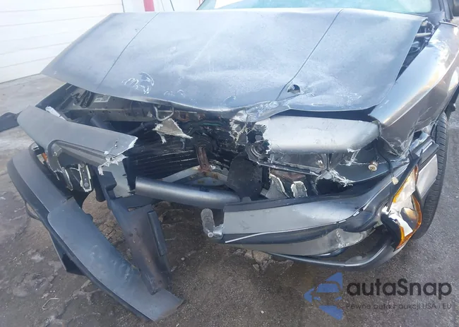 2G4WD14W7J1404952: 44371753