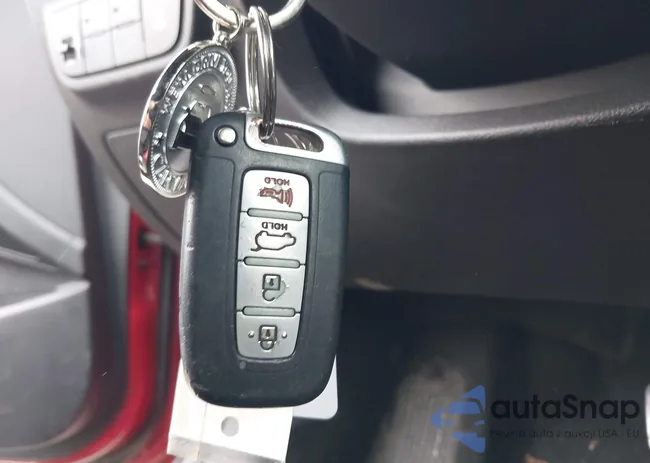 KMHTC6AD0CU048101: 44371785