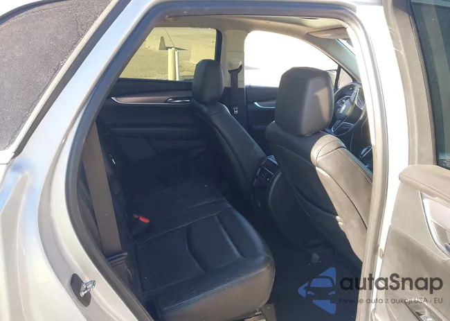 1GYKNBRS9HZ122853: 44371809