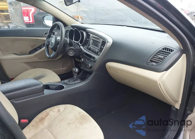 KNAGM4A76F5658341: 44371877