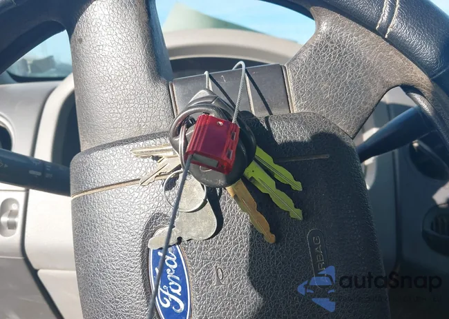 1FTRF12218KE83878: 44371885