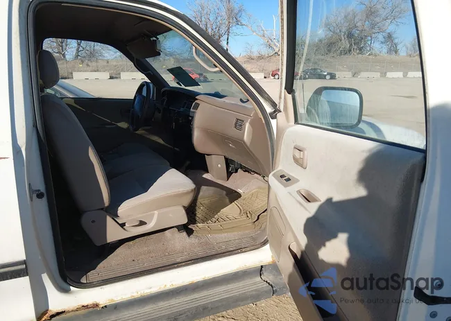 JT4UN22D9V0042012: 44373019