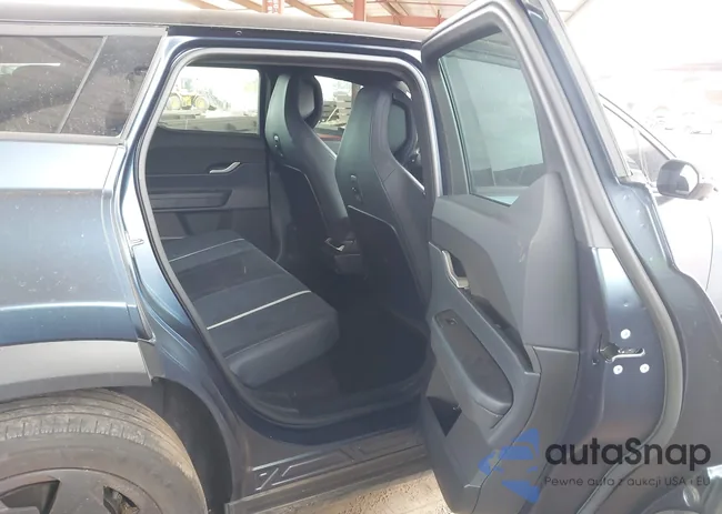 VCF1ZBU23PG003008: 44373164