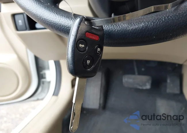 1HGCS1B34BA009397: 44373206